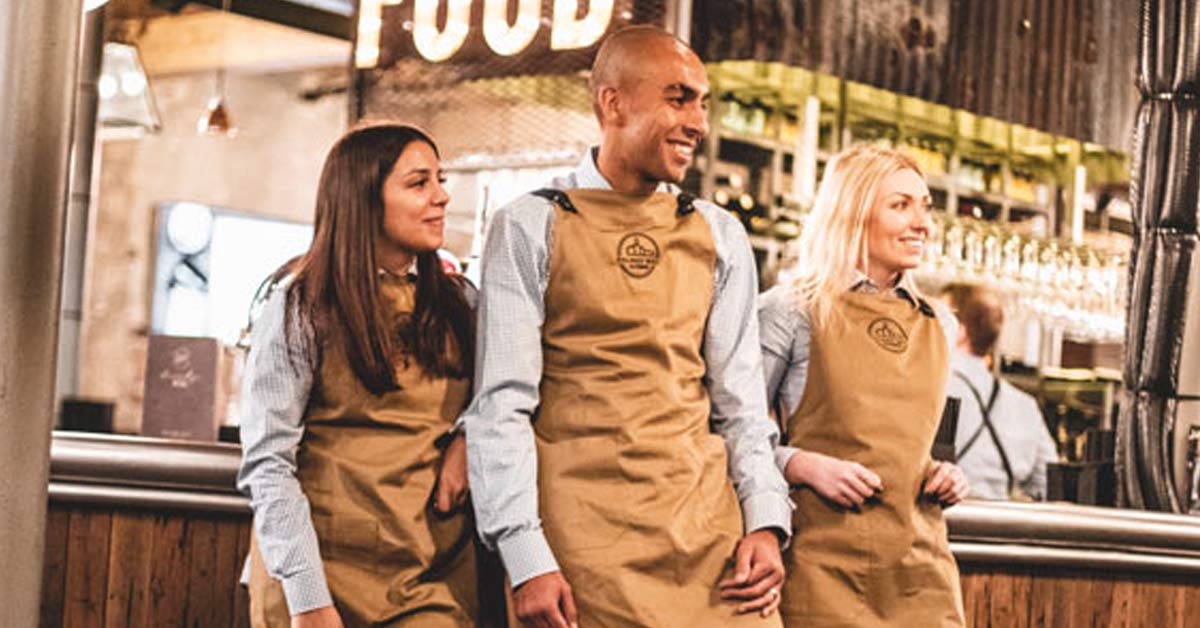 Die Gastronomie ist bekannt für die vielen verschiedenen Gefahren am Arbeitsplatz, aber mit den Schuhen von Shoes For Crews lassen sich viele davon vermeiden