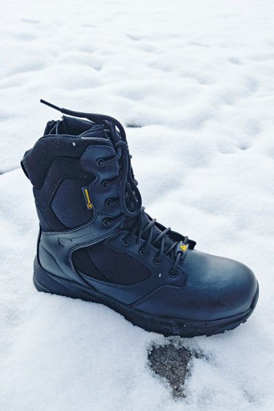 Defense with waterproof combination of leather and mesh boot style