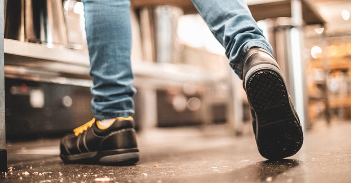 Anforderungen für Schuhwerk in Fleisch verarbeitenden Betrieben