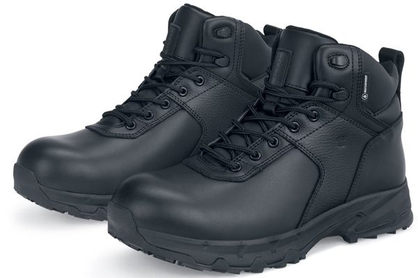 Zapatos del modelo Engineer IV, en color negro, de Shoes For Crews