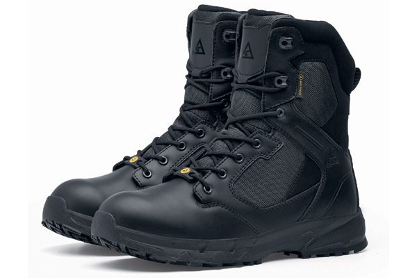 Waterproof Darver blood-borne-pathogen-resistant boot in black with 4SG outsole