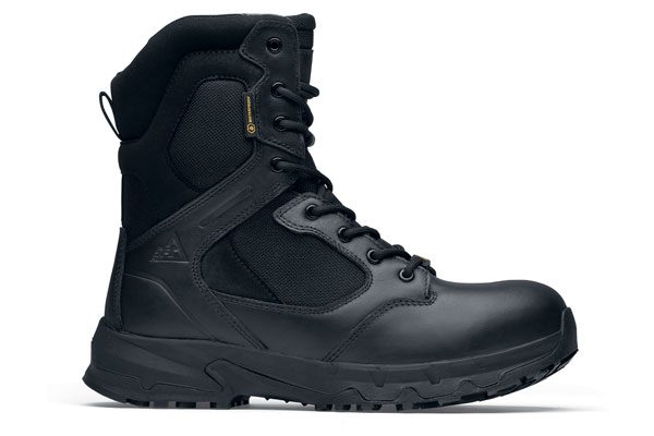 Der Sicherheitsschuh Defense High in Schwarz